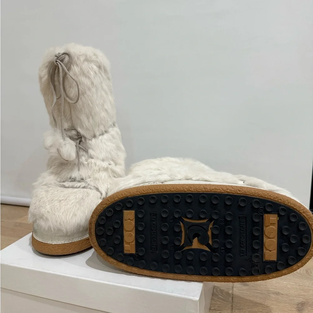 Bogner Furry Cream Winter Boots - Picture 2 of 2